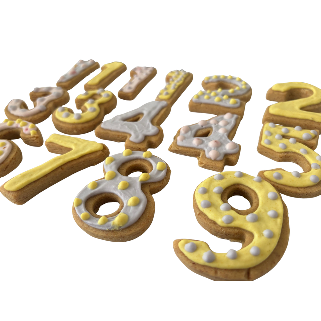 Födelsedags Pälsbarnet, 9 Hund kakor